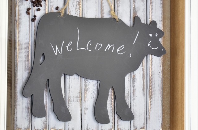 welcome sign Get A New Look For Your Living Room