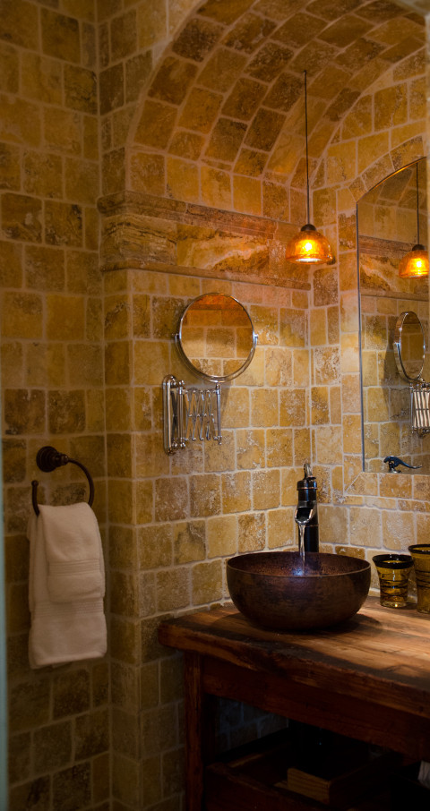 How To Decorate And Design A Vintage-Inspired Bathroom